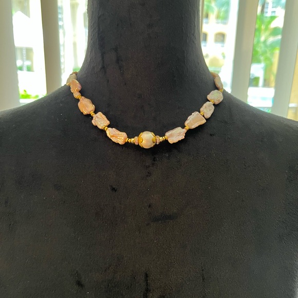 Baroque Flat & Round Natural Pearls Necklace - Picture 8 of 8